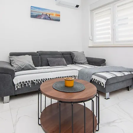 App Grabovickic 1 By Interhome Vir