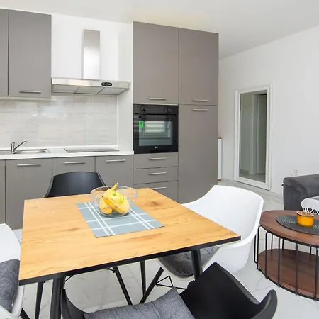 App Grabovickic 1 By Interhome * Vir