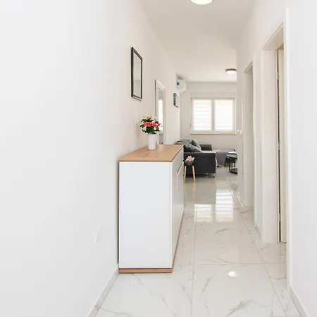 Apartment App Grabovickic 1 By Interhome *